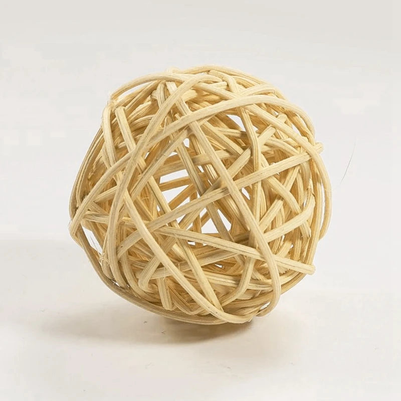 4PCS Pet Chew Toy Natural Grass Ball For Rabbit Hamster Guinea Pig